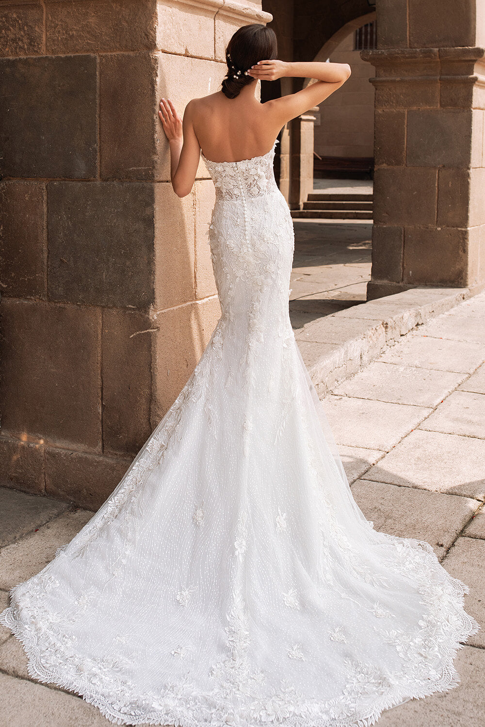 Pronovias, Mermaid Lace Gown | Esposa