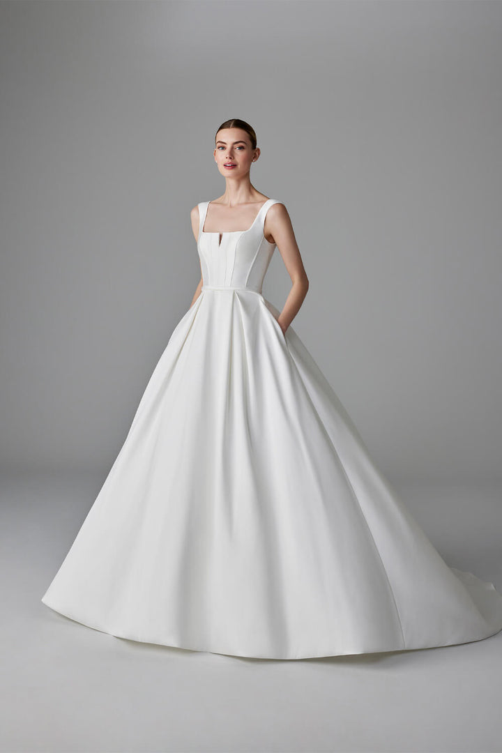 Pronovias, Simple Corset Gown | Esposa