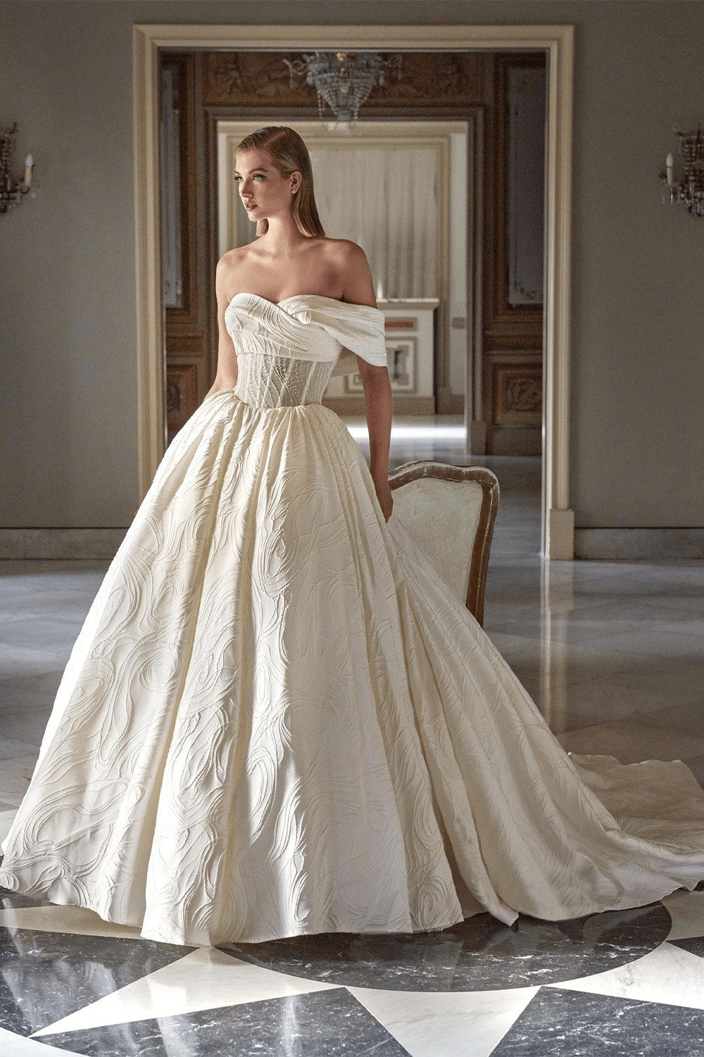 Pronovias Privee, Majestic Ball Gown | Esposa