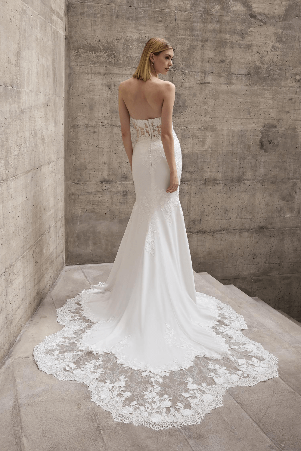 Pronovias, Elegant Mermaid Gown | Esposa