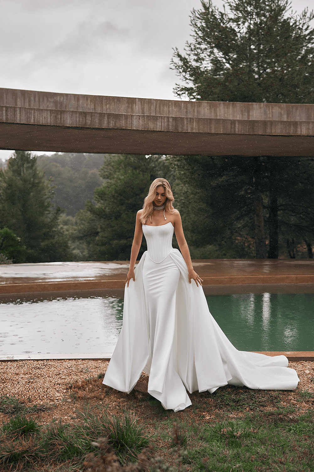 Eva Lendel, Striking Mermaid Gown | Esposa