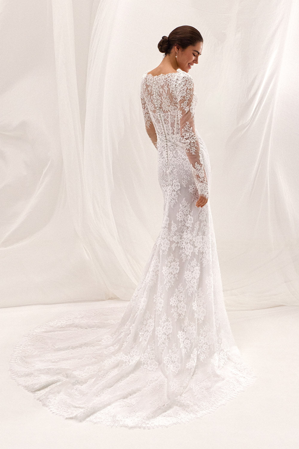Pronovias, Arooks, Romantic Lace Mermaid Gown | Esposa