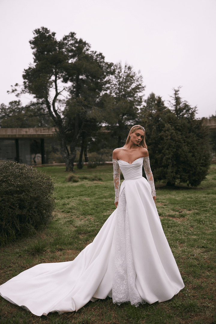 Eva Lendel, Timeless A-Line Gown | Esposa