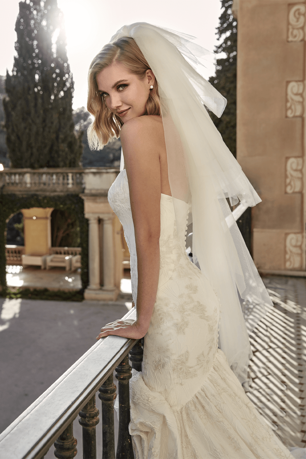 Pronovias Privee, Sophisticated Mermaid Gown | Esposa