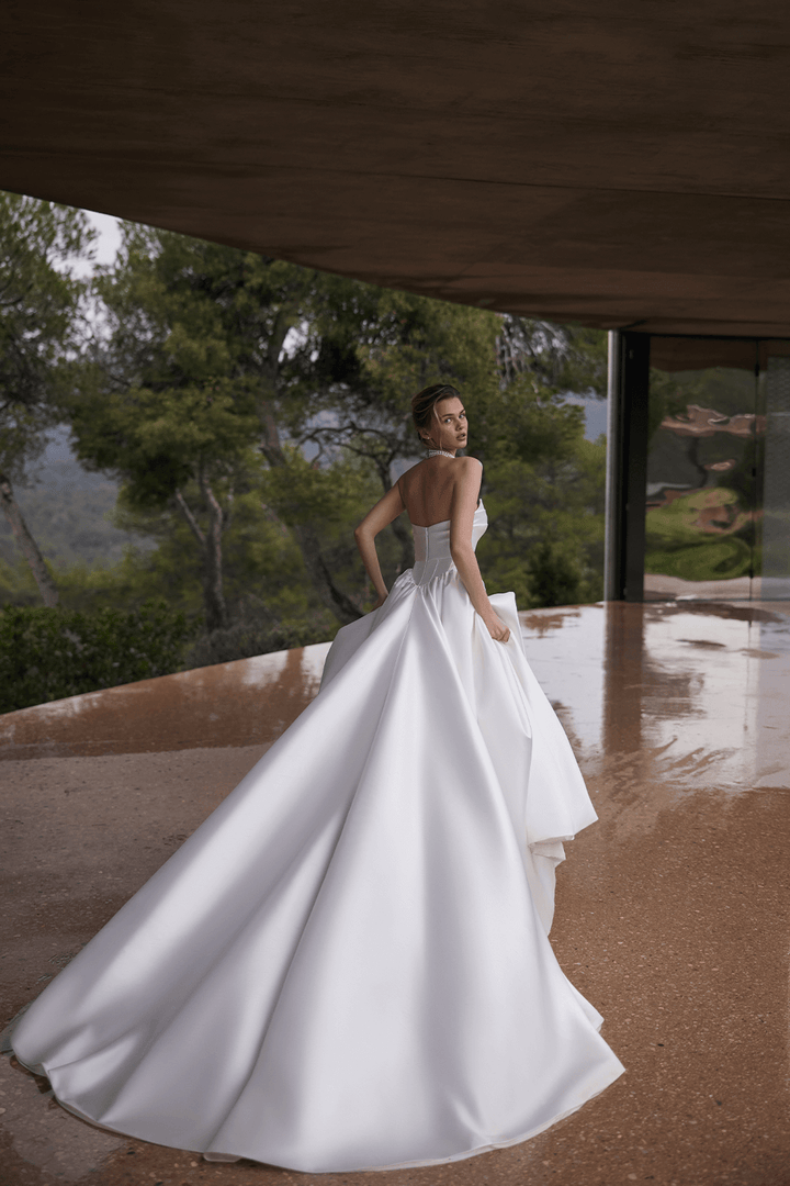 Eva Lendel, Modern Ball Gown | Esposa