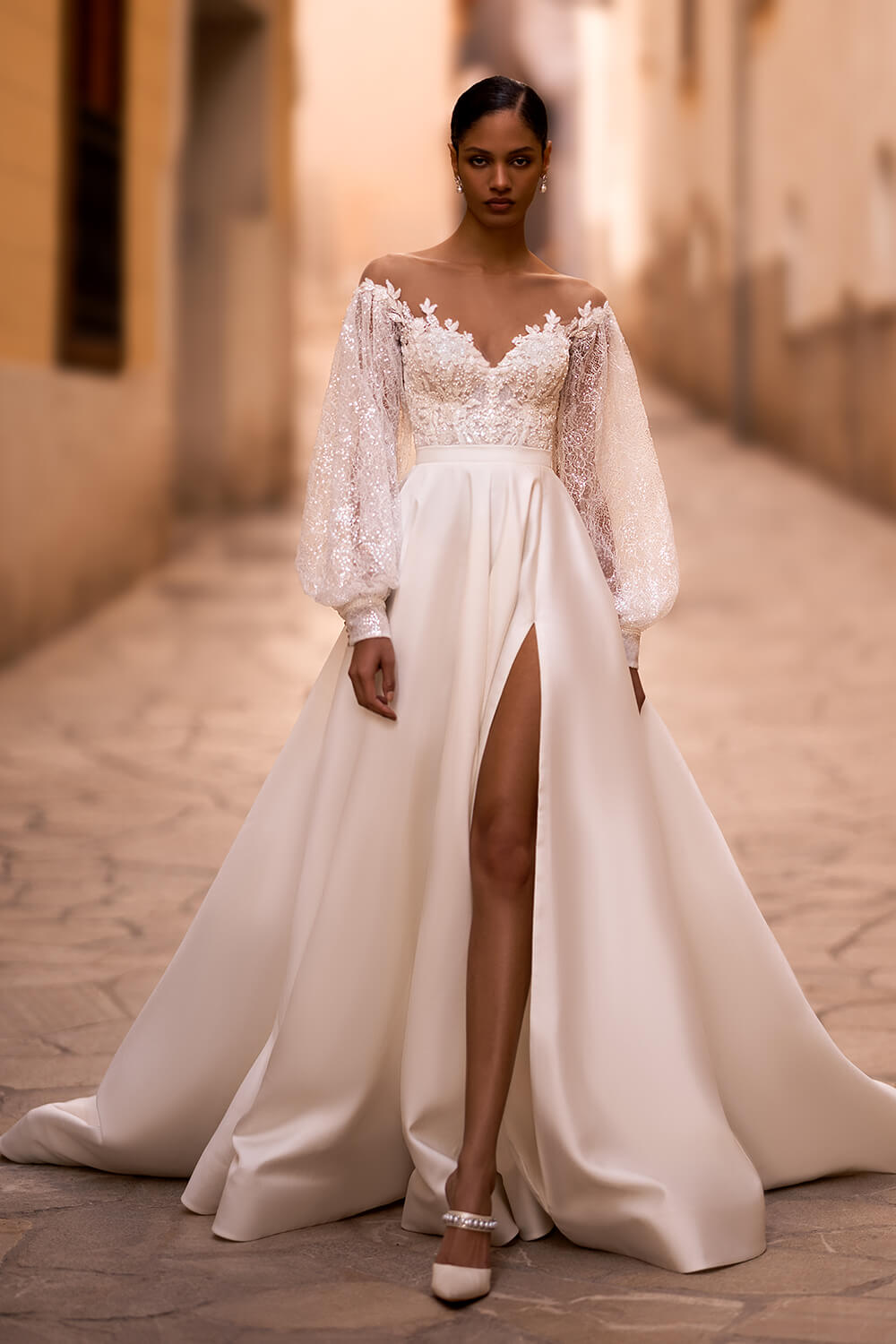 Wona Concept, Modern Wedding Gown | Esposa