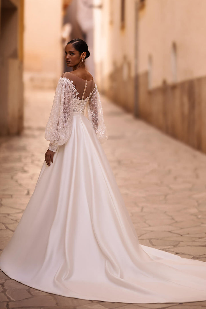 Wona Concept, Modern Wedding Gown | Esposa