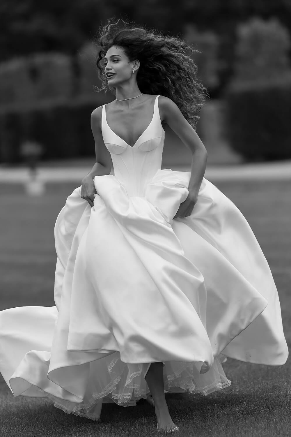 Wona Concept, Dramatic Ball Gown | Esposa