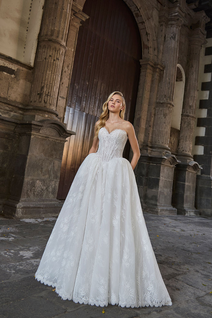 Calla Blanche, Regal Ball Gown | Esposa
