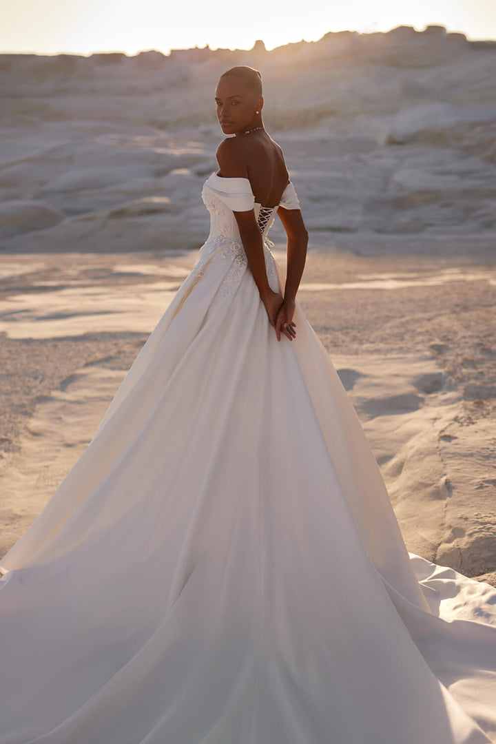 Eva Lendel, Classic Off Shoulder Gown | Esposa