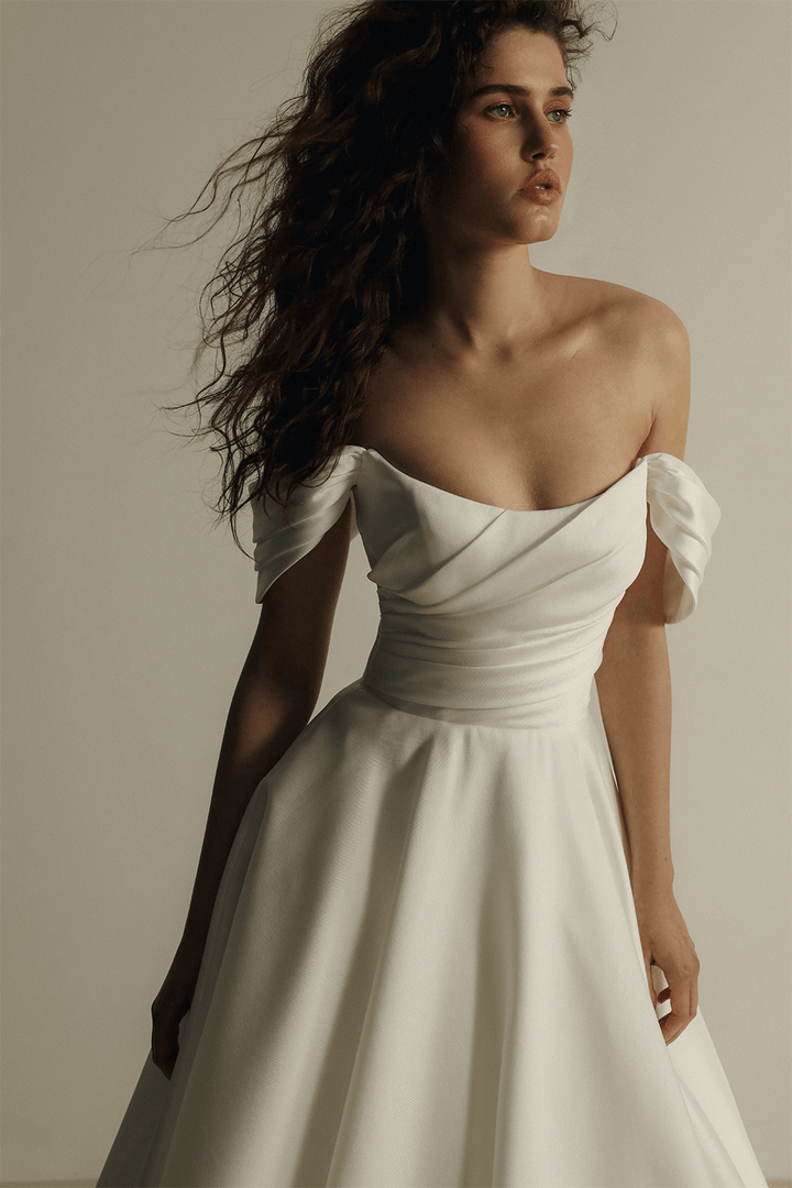 Eva Lendel, Graceful A-Line Gown | Esposa