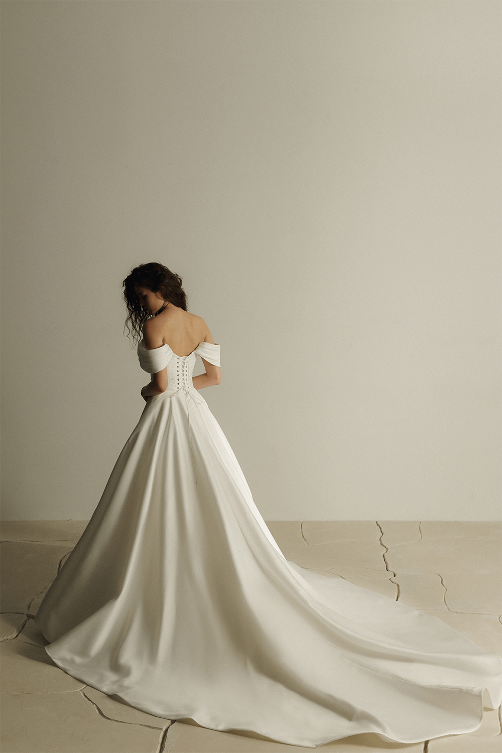 Eva Lendel, Graceful A-Line Gown | Esposa