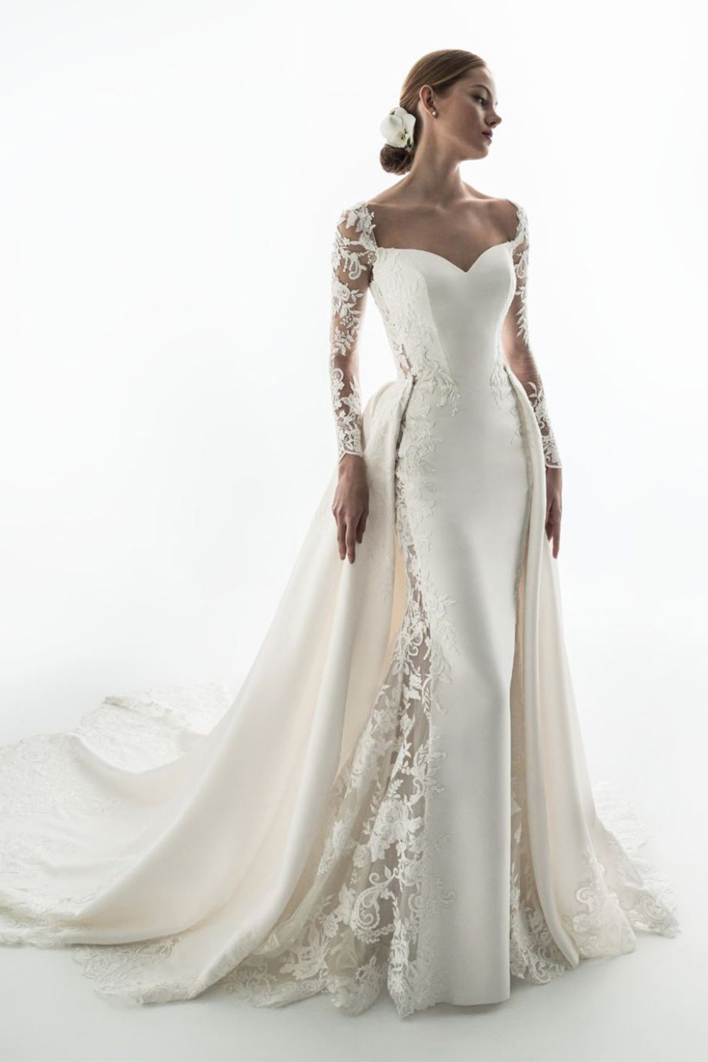 Enzoani Privé, Gerbera, Sophisticated Bridal Gown | Esposa