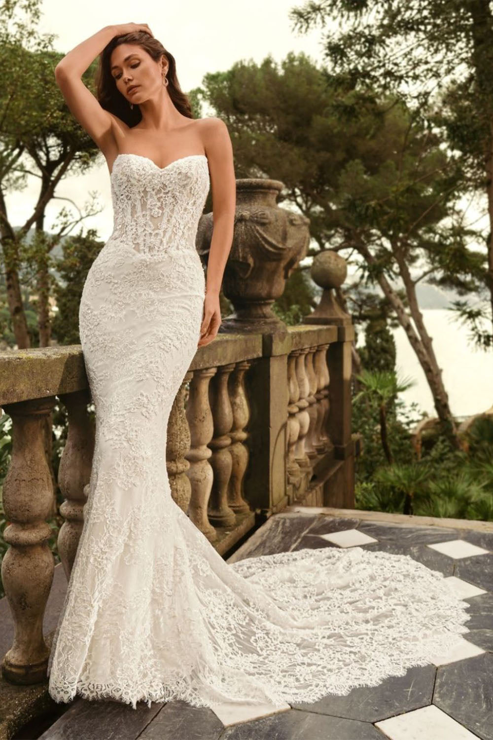 Enzoani, Wanda, Versatile Sweetheart Lace Mermaid Dress | Esposa