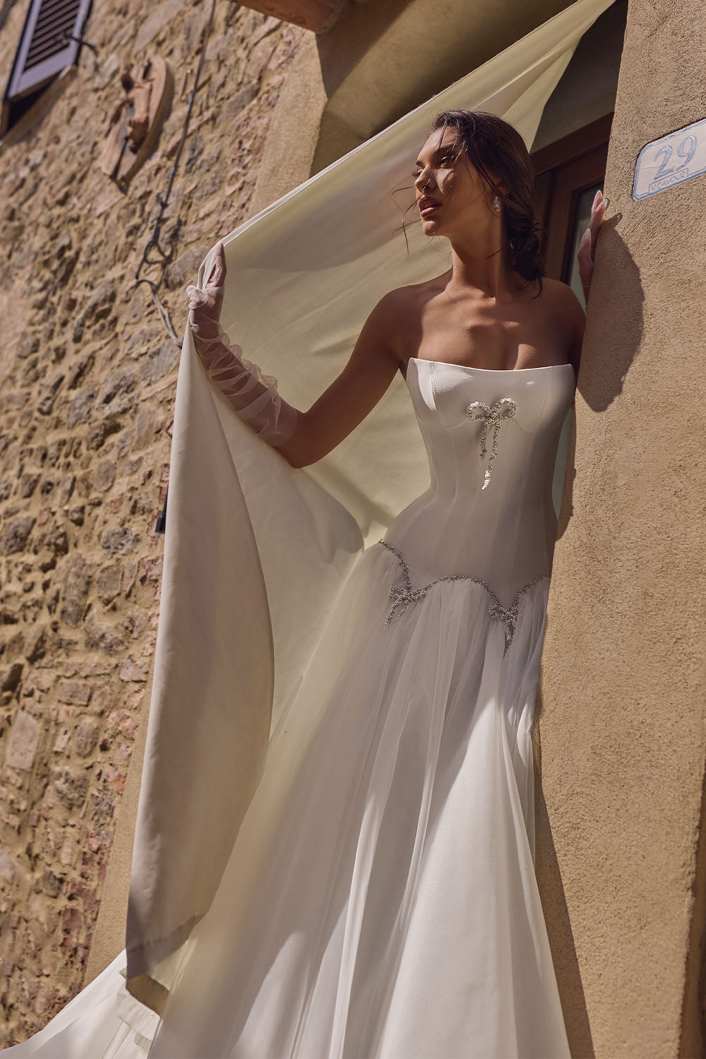 Wona Concept, Epos, Sculptural Ball Gown | Esposa