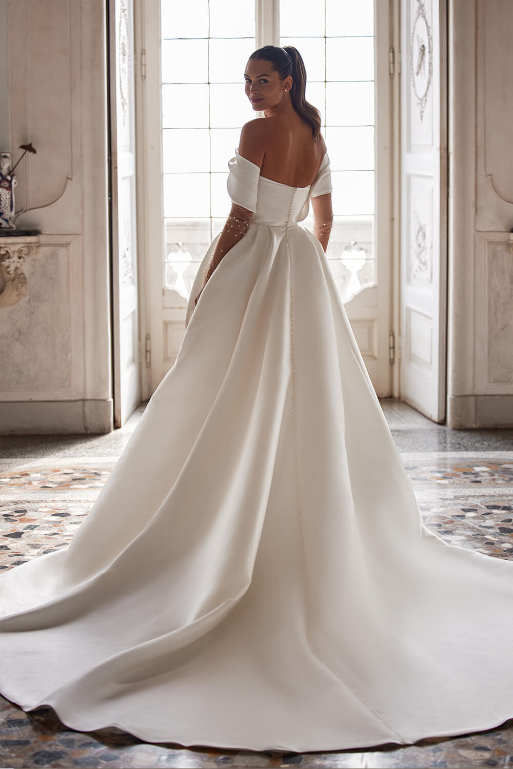 Milla Nova, Simple Wedding Dress | Esposa