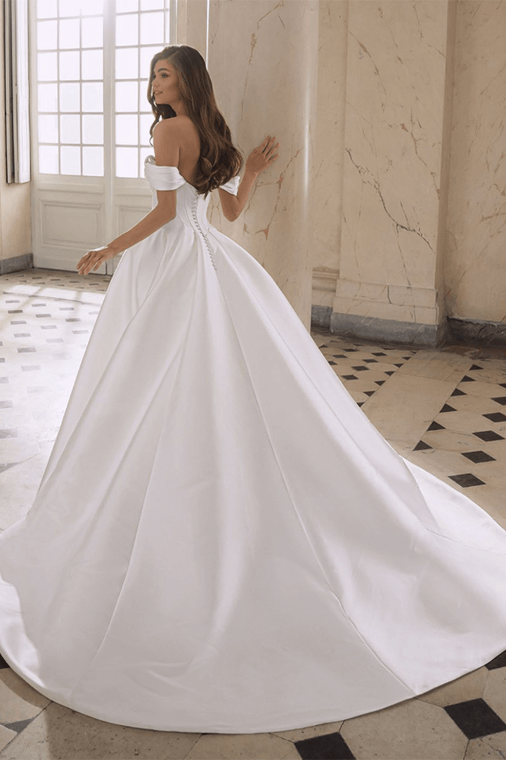 Etoile, Timeless Ball Gown | Esposa