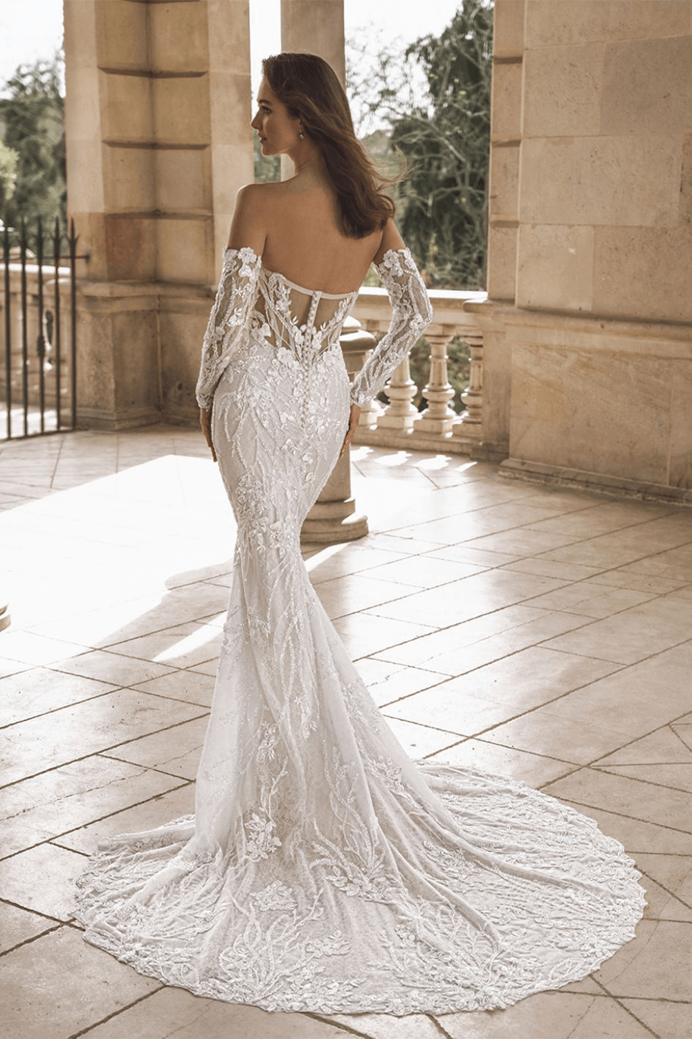 Enzoani, Dramatic Mermaid Gown | Esposa