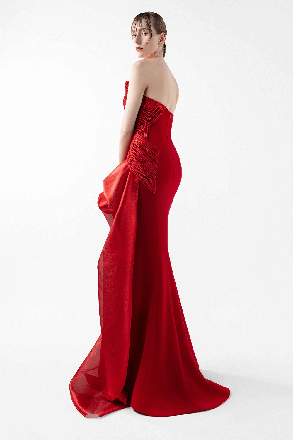 Gaby Charbachy, Striking Mermaid Gown | Esposa