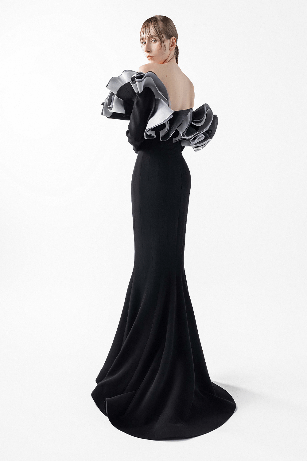 Gaby Charbachy, Dramatic Mermaid Gown | Esposa