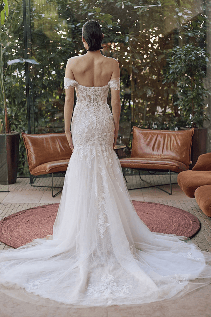 Elysee, Feminine Mermaid Gown | Esposa