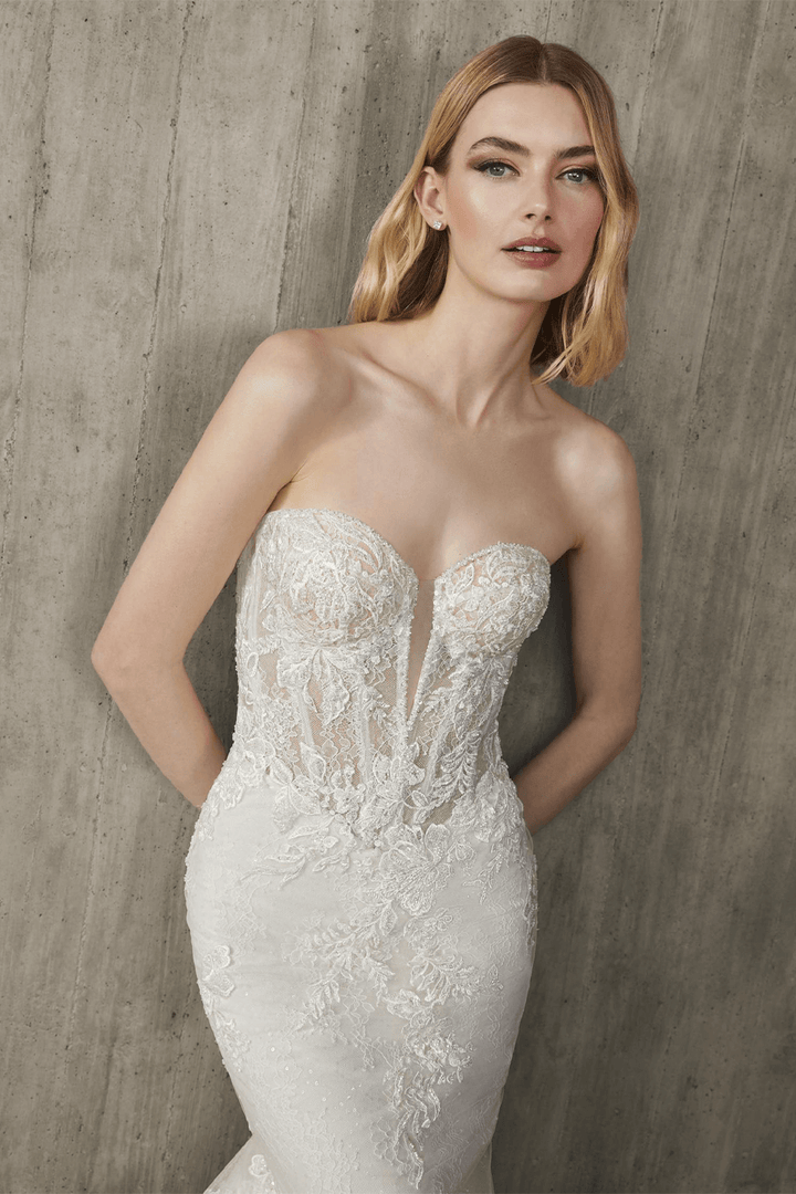 Pronovias, Romantic Mermaid Gown | Esposa