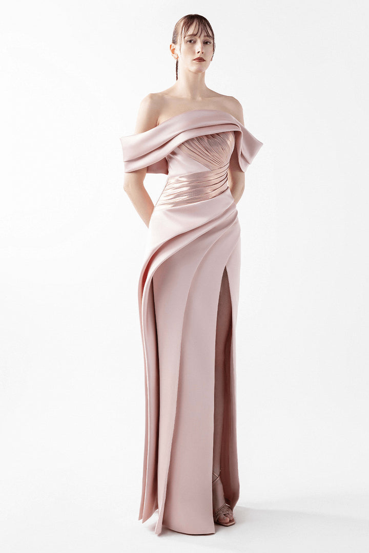 Gaby Charbachy, Elegant Straight Gown | Esposa