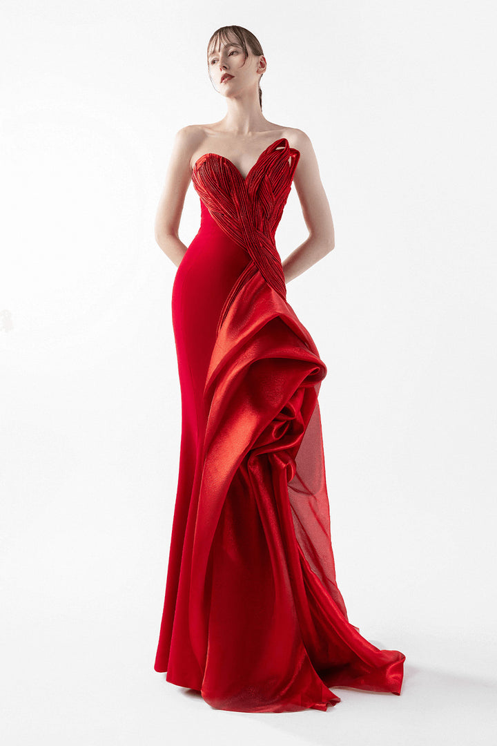 Gaby Charbachy, Striking Mermaid Gown | Esposa