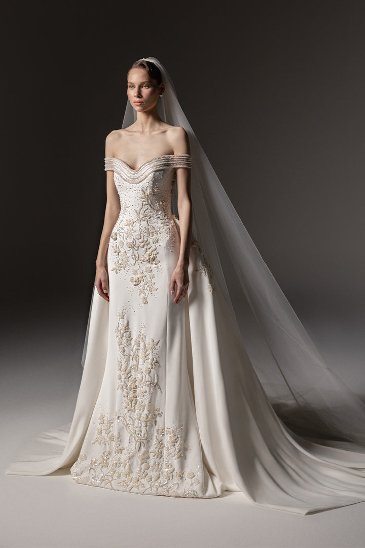 Georges Hobeika, Sculpted Bridal Gown | Esposa