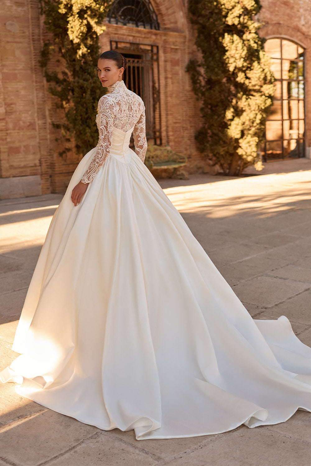 Pronovias Privée, Hollys, Refined Satin Ball Gown | Esposa