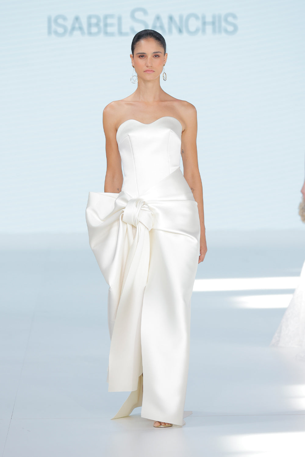 Isabel Sanchis, Kirilov, Sculptural Strapless Evening Gown | Esposa