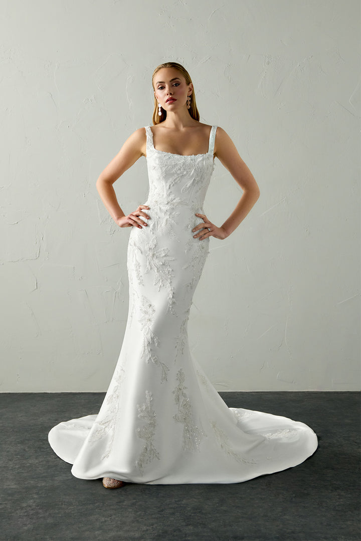 Justin Alexander, Elegant Mermaid Bridal Gown | Esposa