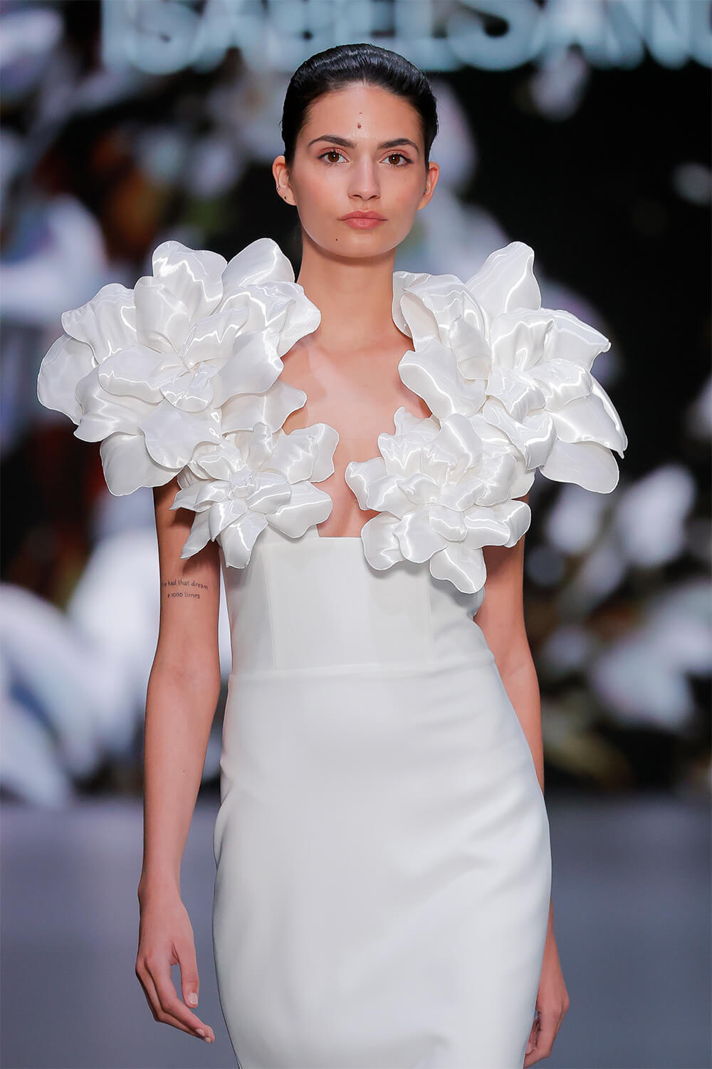 Isabel Sanchis, Simple Elegant Dress | Esposa