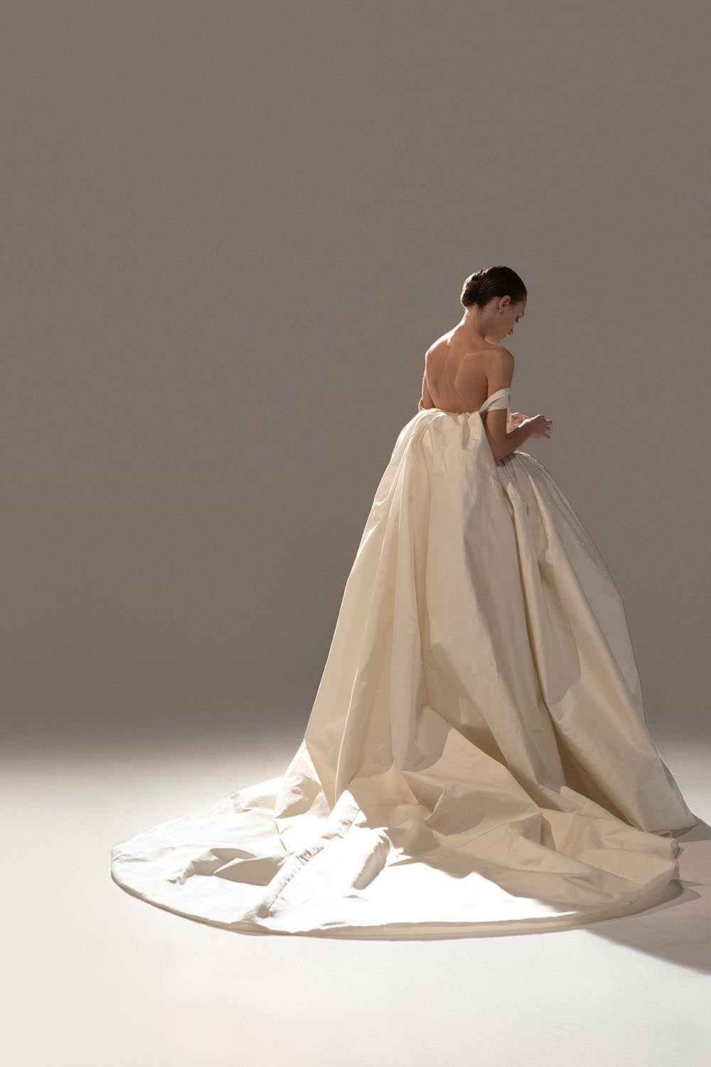 Stephane Rolland, Modern Ballgown | Esposa
