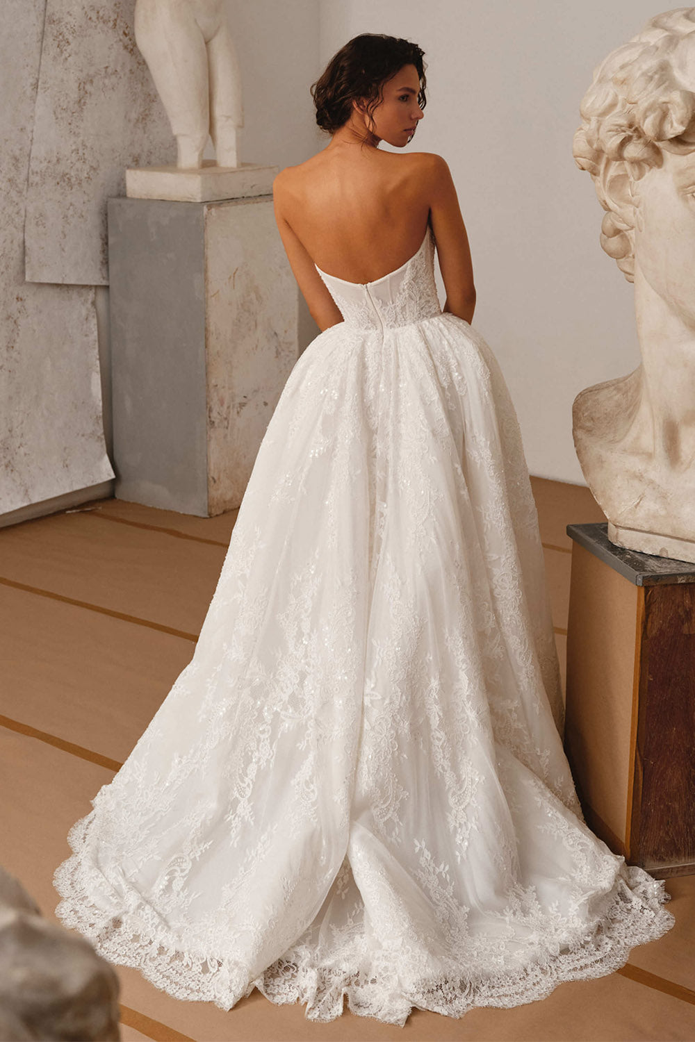 Milla Nova, Leonarda, Romantic Lace Ball Gown | Esposa