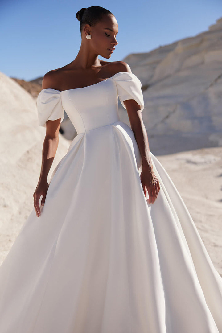 Eva Lendel, Off Shoulder Bridal Gown | Esposa