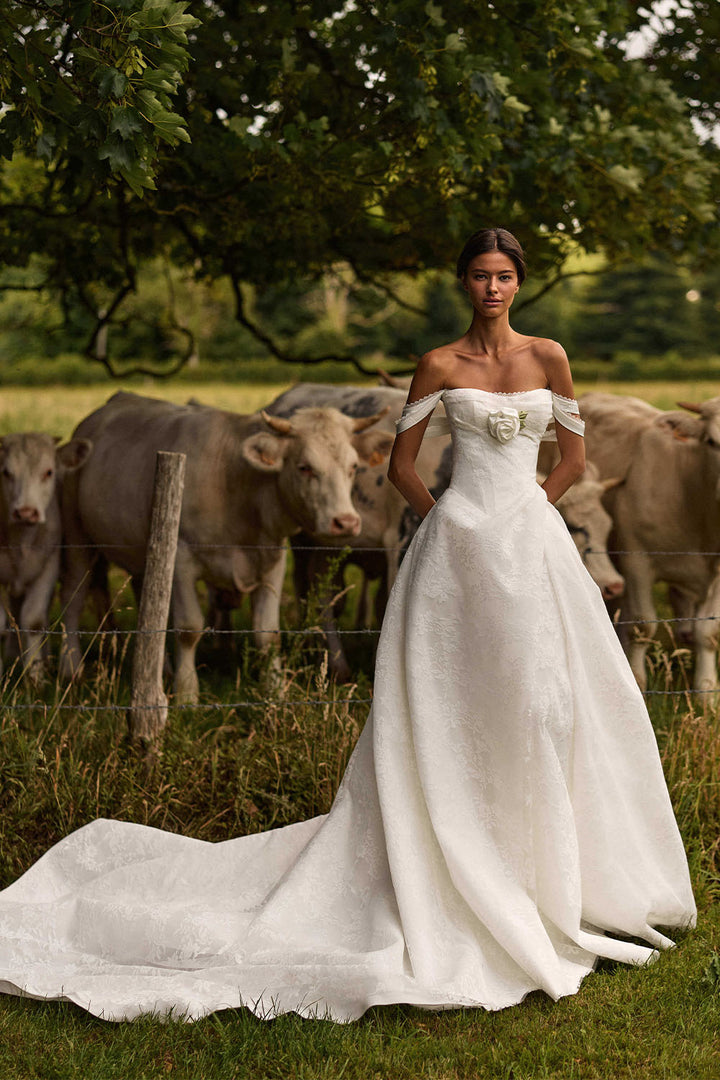 Milla Nova, Averra, Floral Bridal Dress | Esposa