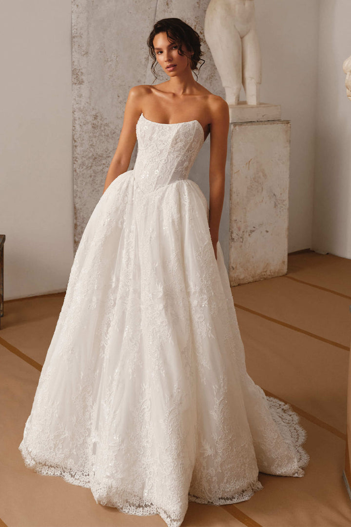 Milla Nova, Leonarda, Romantic Lace Ball Gown | Esposa