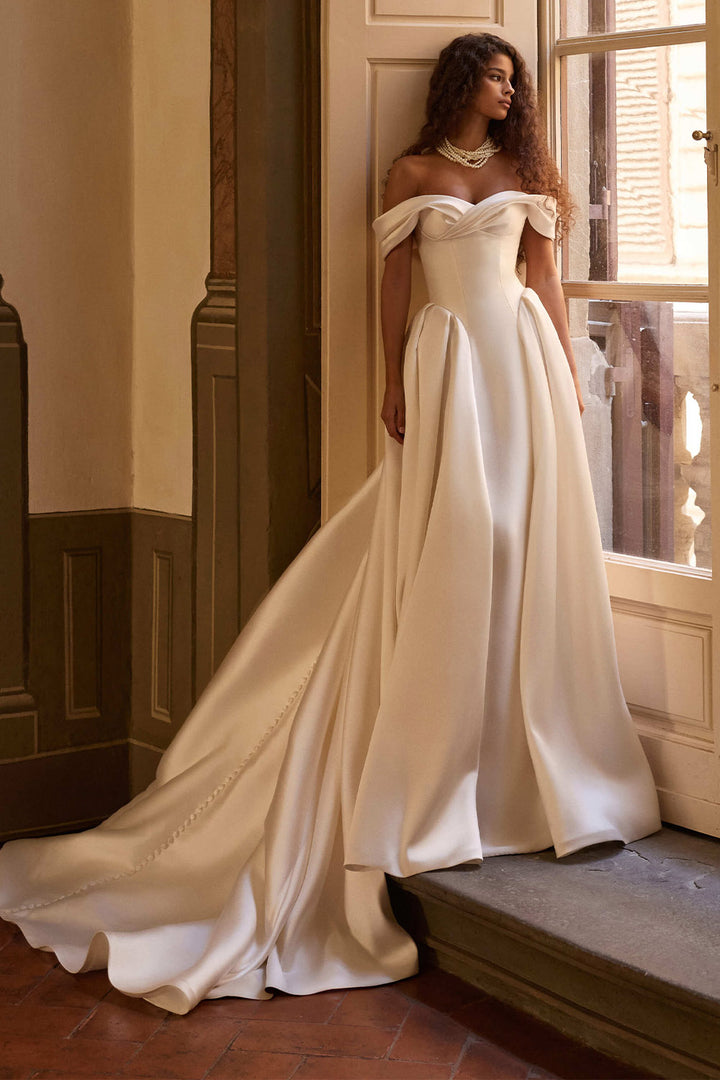 Milla Nova, Yanina, Majestic Mikado Ball Gown | Esposa