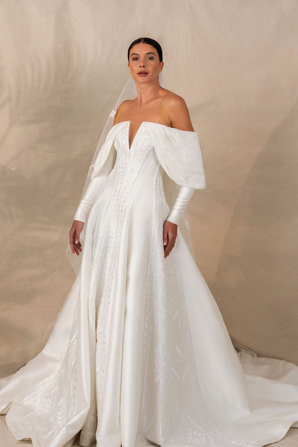 Kristie Romanos, Off Shoulder Royal Gown | Esposa