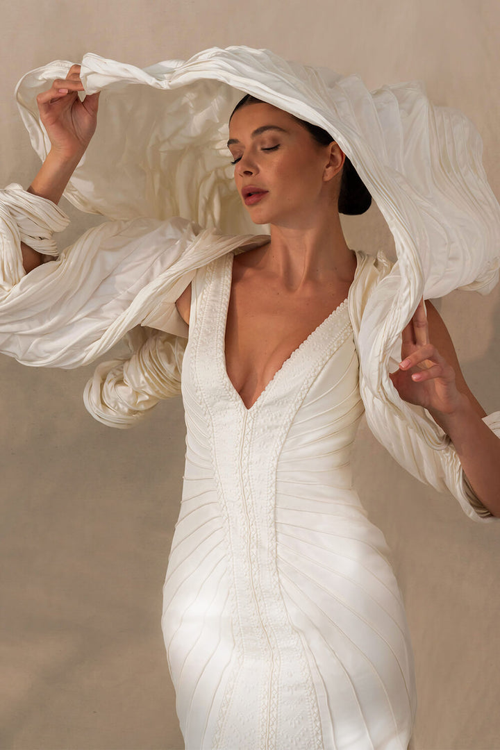 Kristie Romanos, V-Neckline Bridal Gown | Esposa