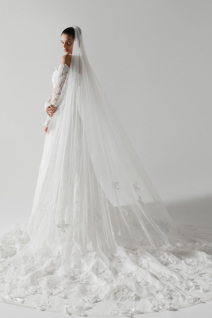 Kristie Romanos, Nevin, Timeless Lace Mermaid Gown | Esposa