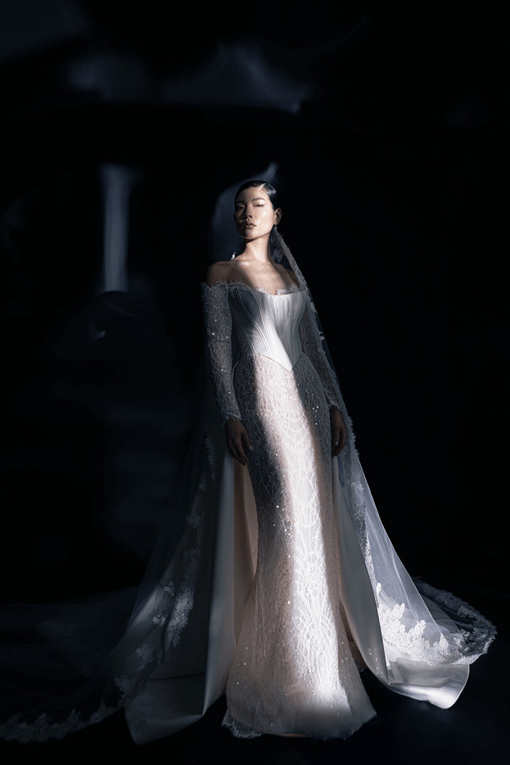 Nova Bella, Elegant Straight Gown | Esposa