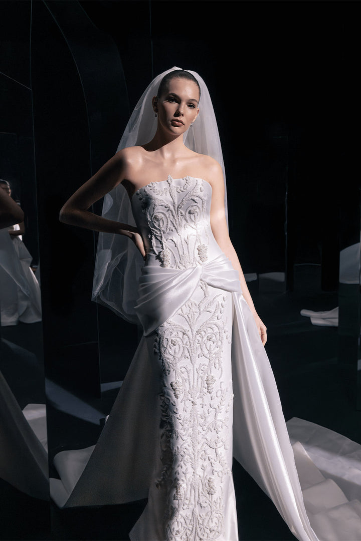 Nova Bella, Refined Straight Gown | Esposa