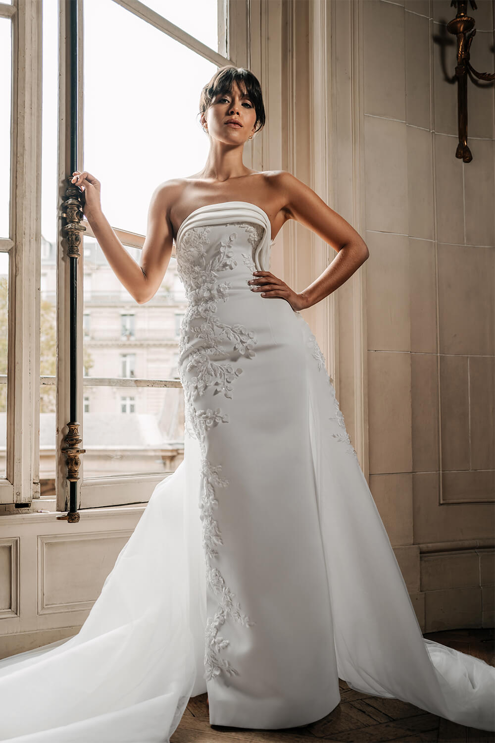 Nova Bella, Structured Straight Gown | Esposa