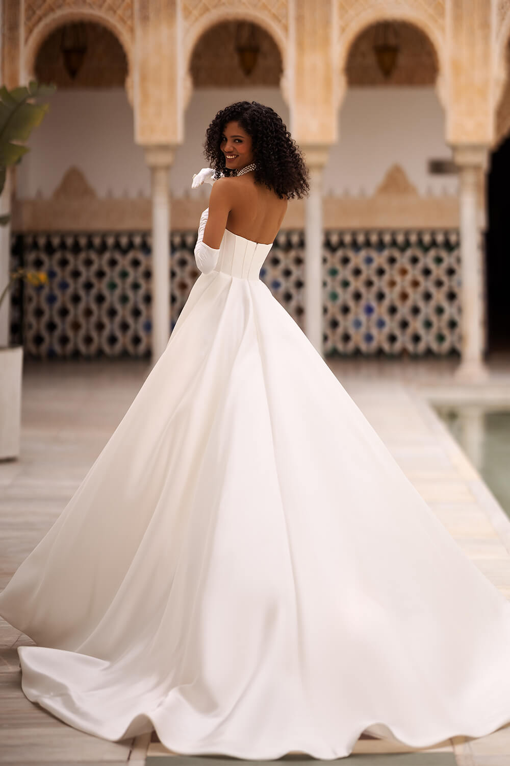 Wona Concept, Corset Bodice Gown | Esposa