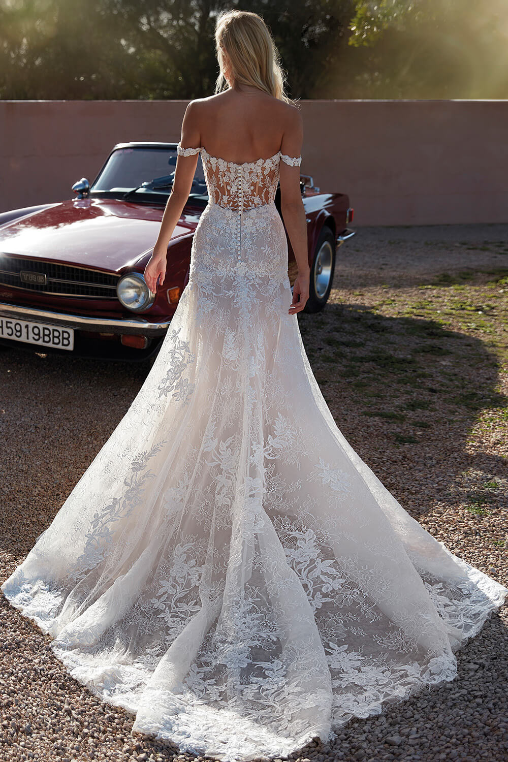 Pronovias, Mermaid Floral Gown | Esposa