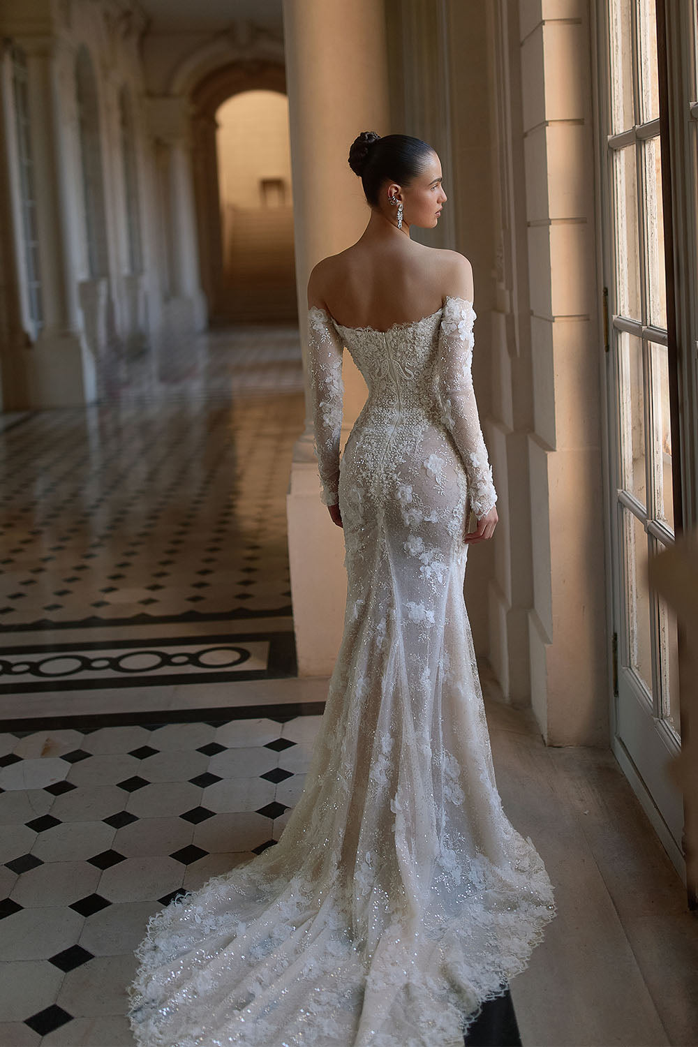 Wona Concept, Parade, Dazzling Off-the-Shoulder Mermaid Gown | Esposa