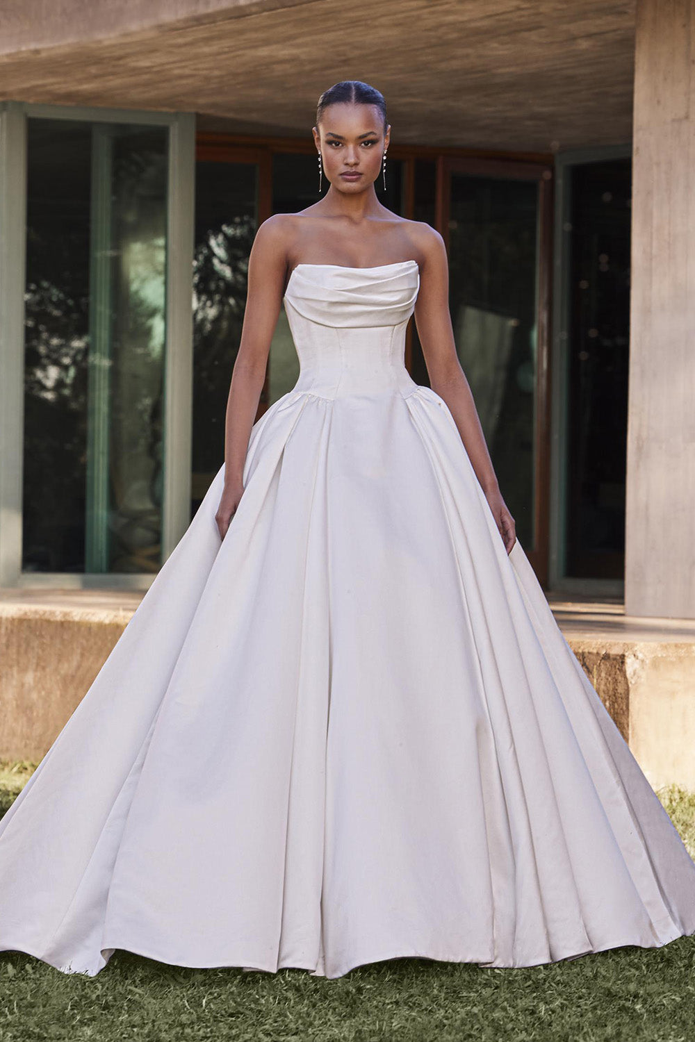 Pronovias, Cillian, Structured Ball Gown | Esposa