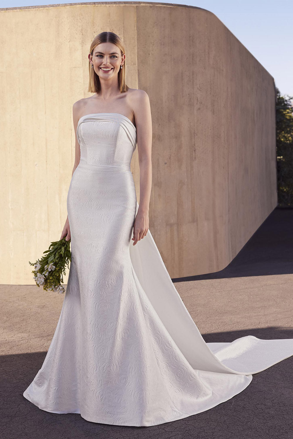 Pronovias, Juny, Modern Mermaid Gown | Esposa